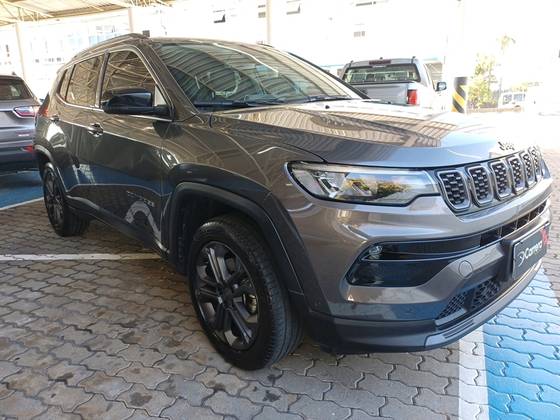 JEEP COMPASS 1.3 T270 TURBO FLEX LONGITUDE AT6 JEEP COMPASS 1.3 T270 TURBO FLEX LONGITUDE AT6